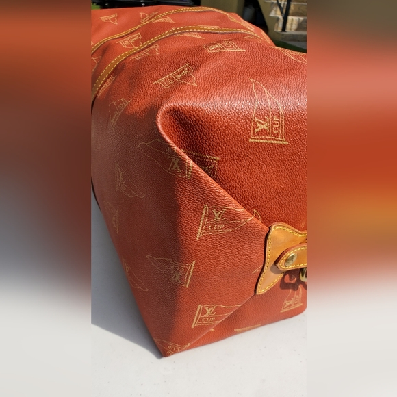 Louis Vuitton Keepall Bandoulière - American Cup Limited Edition - Picture 6 of 10